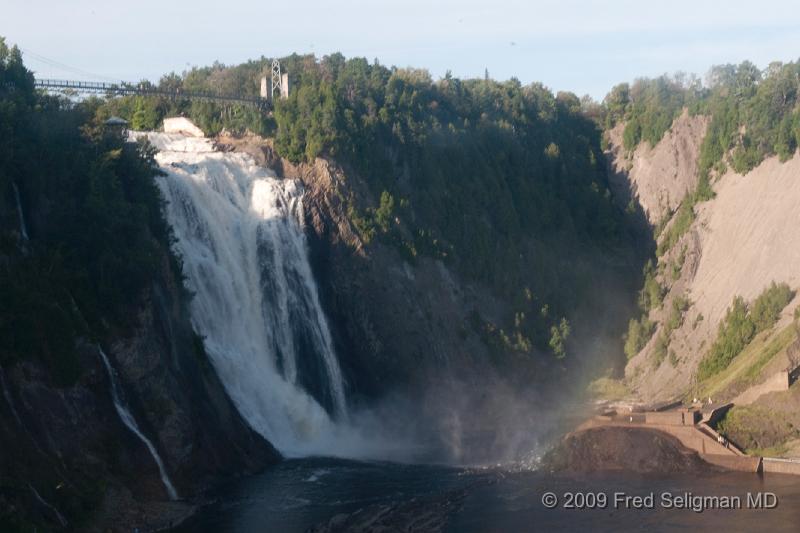 20090828_163710 D300.jpg - The drop at Montmorency Falls is 275 feet,  100 feet higher than Niagara